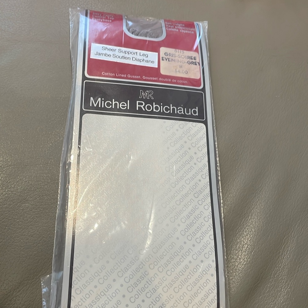 Michel Robichaud Nylons 🏯